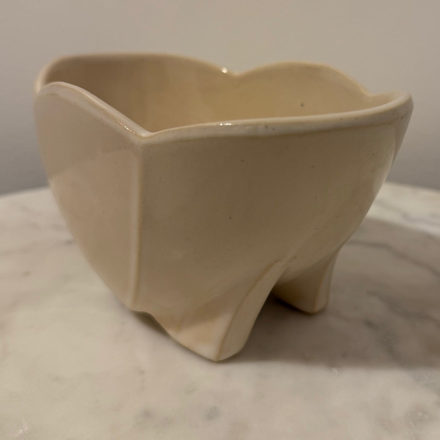 McCoy Scalloped Edge Planter